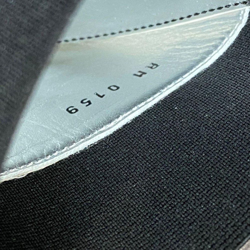 (Sold) Givenchy Bedford Flat Leather Mules Cream - Picture 12 of 12